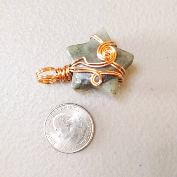 Green Labradorite Star Pendant! Thick & Chunky Stone 4 Reiki + Meditations - Picture 5 of 9